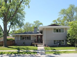 1555 Terrace Rd, Homewood, IL 60430