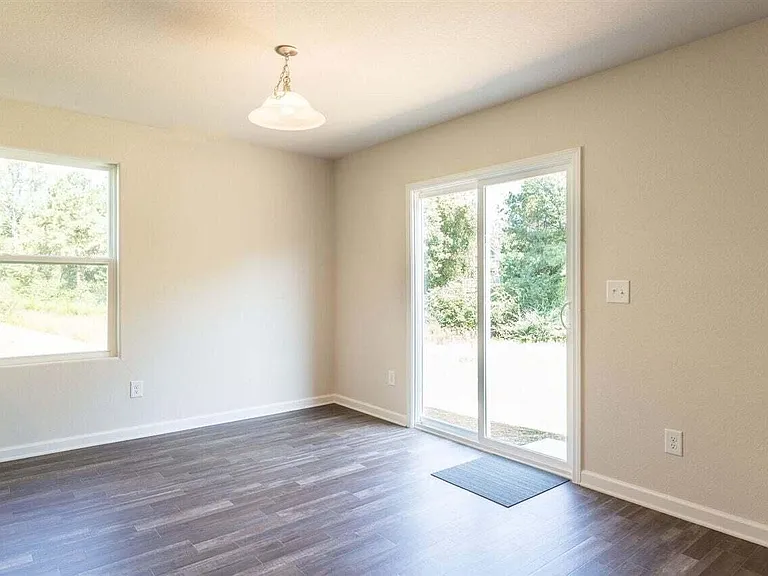 108 Brisk Dr — Photo 6