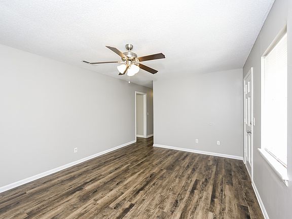 3rd image of 103 Gardenia St