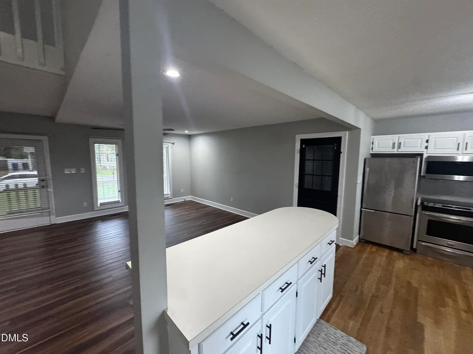 3 bed, 2.0 bath, $2,300 — Photo 3