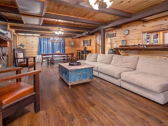 4th image of 4722 Primrose Ln