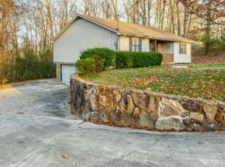 302 Shannon Dr, Ringgold, GA 30736