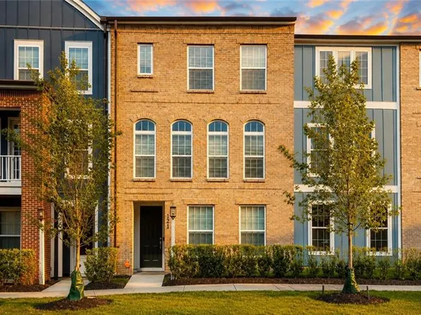 121 Main St, Cranberry Township, PA 16066