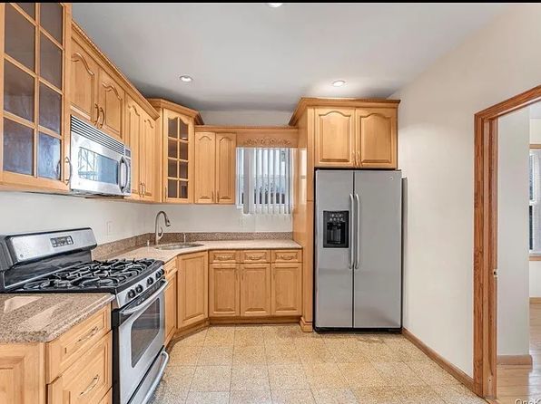 2925 Morgan Ave Floor 2