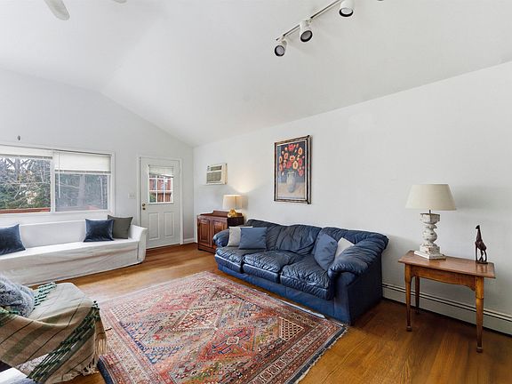 2nd image of 2455 3rd St