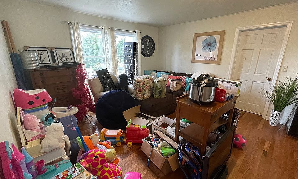 1st image of 194 Morningside Dr NE