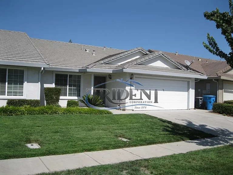 1019 Arbor Dr — Photo 16