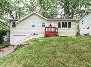 6715 Ogden St, Omaha, NE 68104