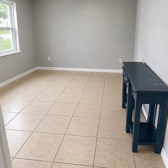 7325 Ivanhoe Dr — Photo 2
