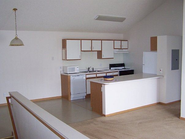 Lots of Cupboard Space