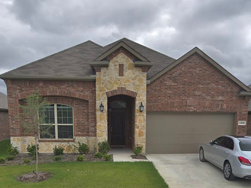 2nd image of 4309 Lakeview Dr