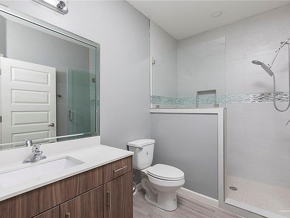 3rd image of 3801 Tinsley Ave