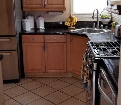 5th image of 14353 Burton St