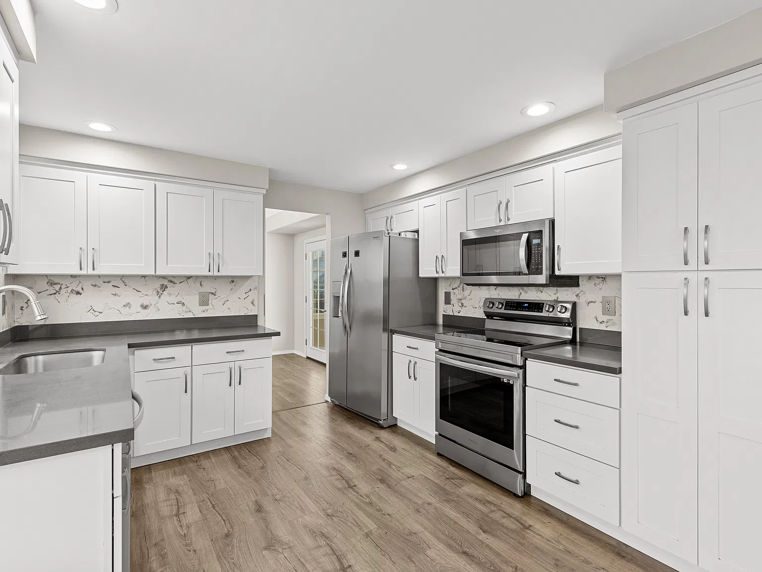 4 bed, 1742 sqft, $4,000 — Photo 2