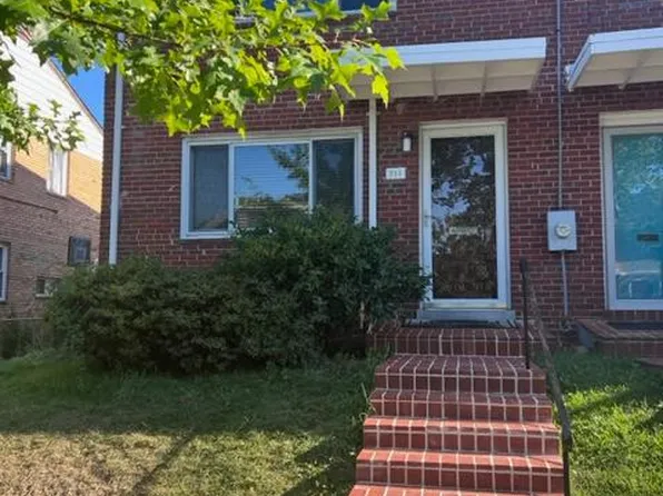 711 Decatur Pl NE, Washington, DC 20017