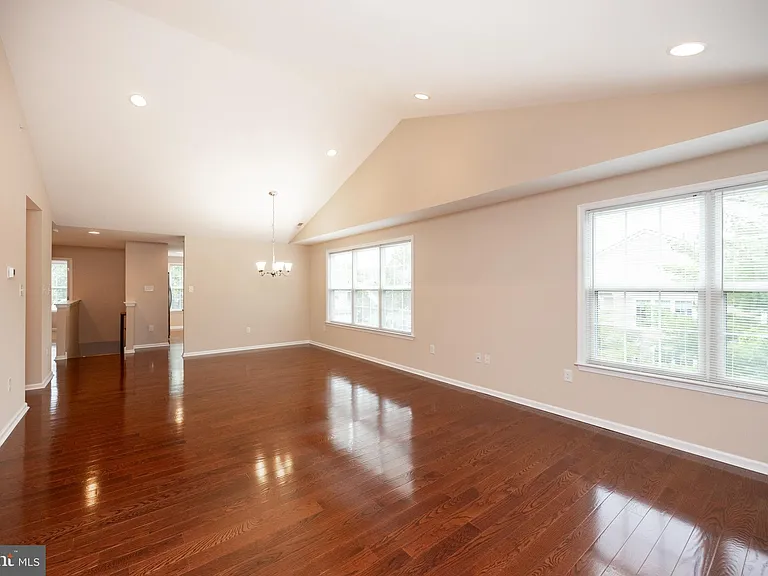 141 Stewarts Ct #307 — Photo 3