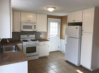 24 Sheryl Cir, Warwick, RI 02818