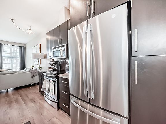 3rd image of 10531 117th St NW #216