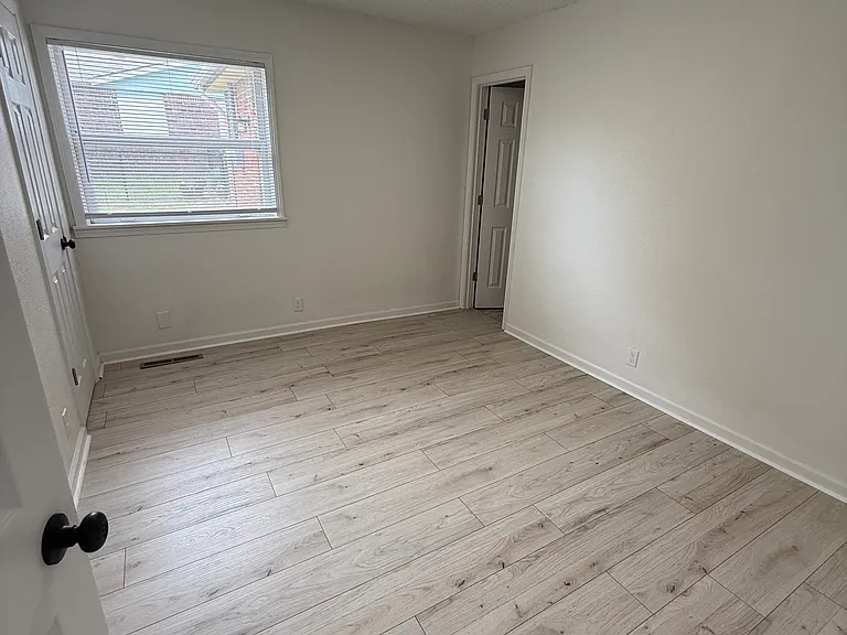 7035 W Newell St — Photo 7