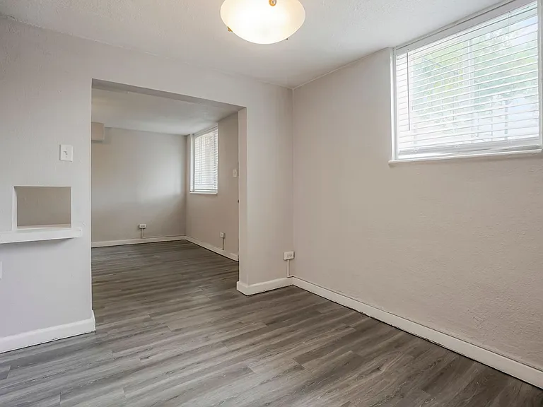 2822 W 38th Ave — Photo 22