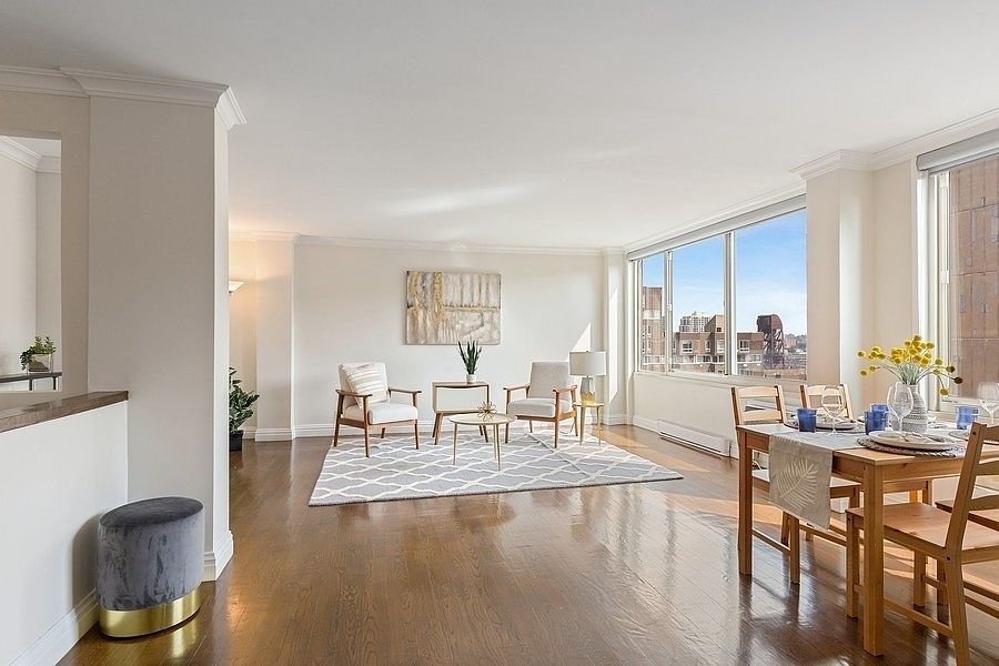 1st image of 555 Main St APT 1113