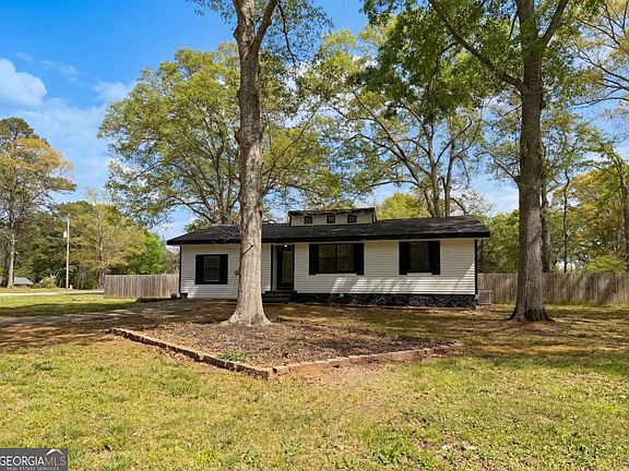 2nd image of 85 Hidden Forest Rd