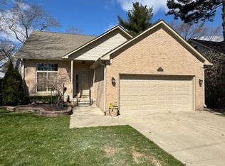 24933 Junior St, Saint Clair Shores, MI