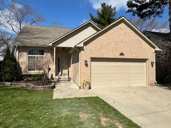 24933 Junior St, Saint Clair Shores, MI 48080