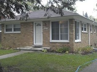 994 Voorheis Rd, Waterford, MI 48328