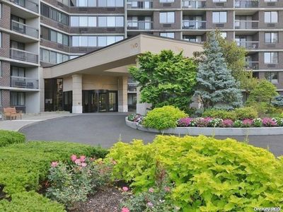 2 Bay Club Drive #12L, Flushing, NY, 11360