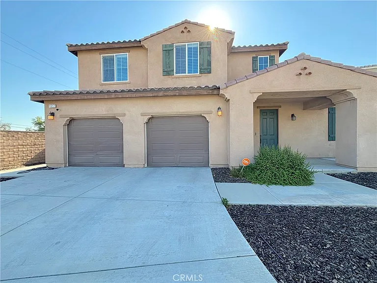 1617 Camden Ct — Photo 1