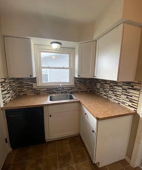 24932 Tuscany Ave — Photo 2