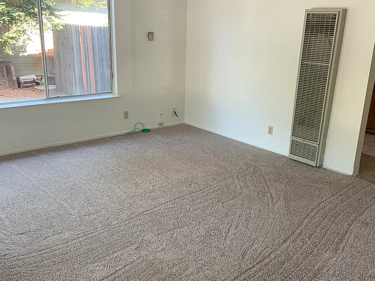 1520 Brown St — Photo 3