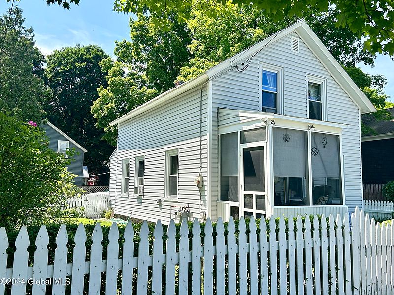 2nd image of 26 Vanderheyden Street #520500 302.16-13-2