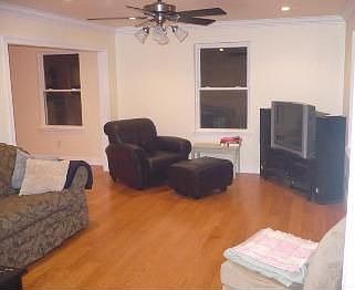 2nd image of 1534 Burbank Dr