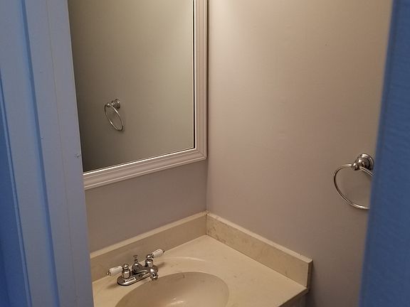 2nd image of 195 Governors Dr