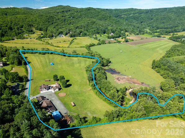 878 Cascade Lake Rd, Pisgah Forest, NC 28768
