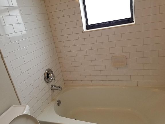 5th image of 4232 Haney Way #1