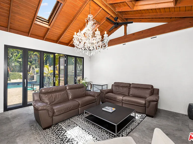 1750 N Beverly Glen Blvd — Photo 30