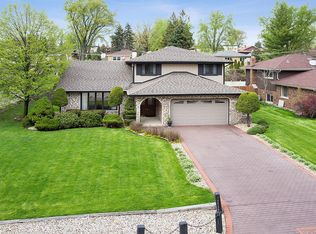 8930 W 99th St, Palos Hills, IL 60465