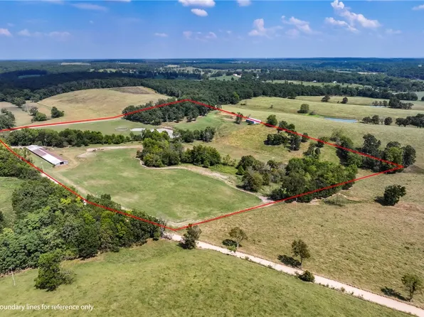 11052 Bredehoeft Rd, Gentry, AR 72734
