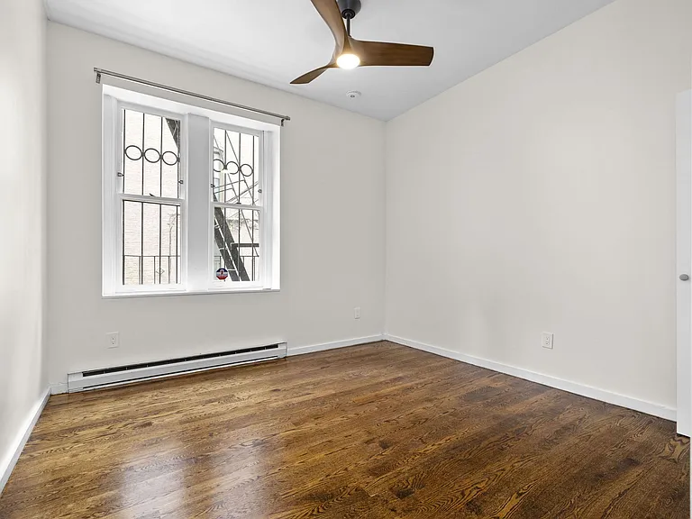 2A Wellington St #2 — Photo 13