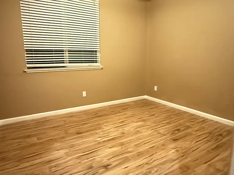 4352 Middlefield Dr — Photo 47