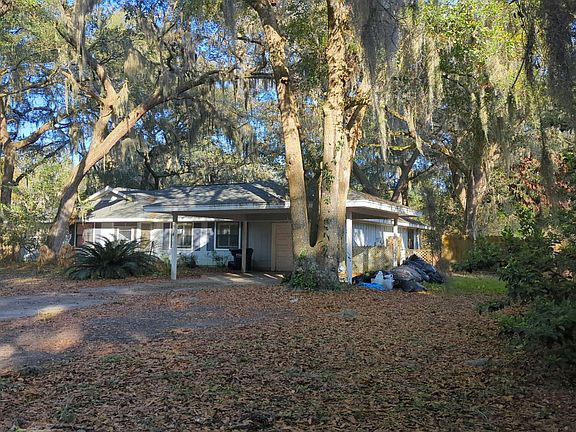2nd image of 81 Holly Dr