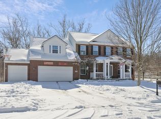 3157 Vinson Dr, Lewis Center, OH 43035