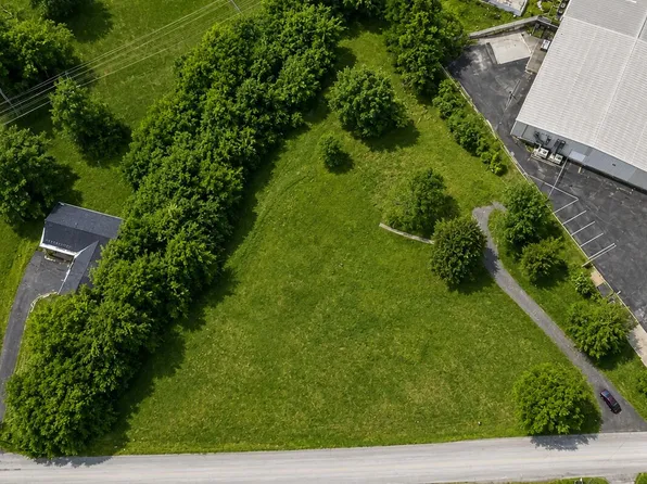 818 Barnes Mill Rd, Richmond, KY 40475