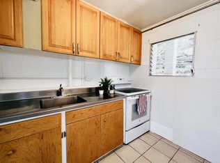 1781 Puowaina Dr #B, Honolulu, HI 96813