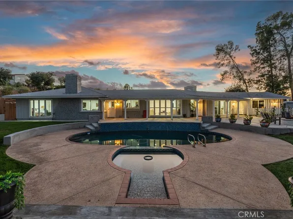 122 Sierra Vista Dr, Redlands, CA 92373