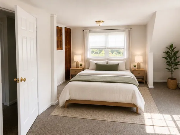 (undisclosed Address), West Babylon, NY 11704