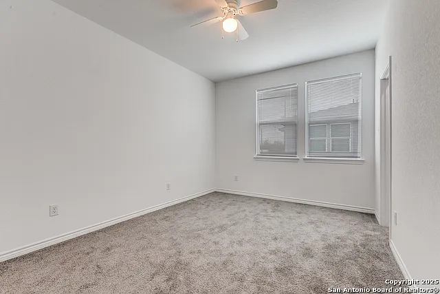 1835 W Poplar #402 — Photo 15